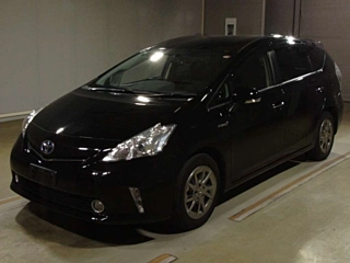 TOYOTA PRIUS ALPHA 2014