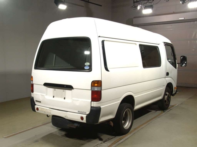 TOYOTA DYNA 2019