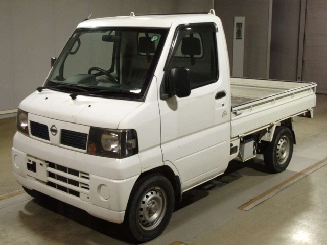 NISSAN CLIPPER TRUCK 2009