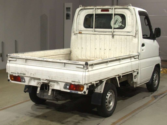 NISSAN CLIPPER TRUCK 2009