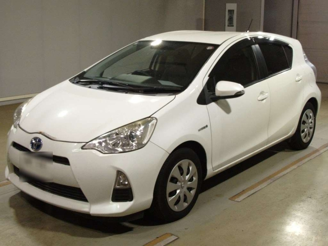 TOYOTA AQUA 2014
