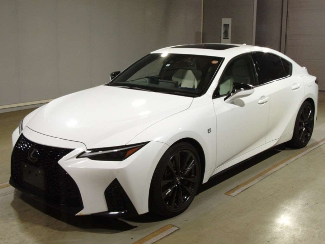 LEXUS IS 2023