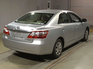 TOYOTA PREMIO 2012