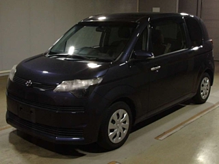 TOYOTA SPADE 2013