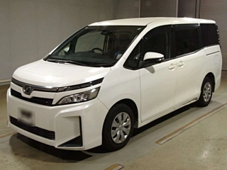 TOYOTA VOXY 2018