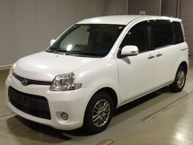 TOYOTA SIENTA 2012