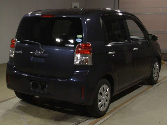 TOYOTA SPADE 2013
