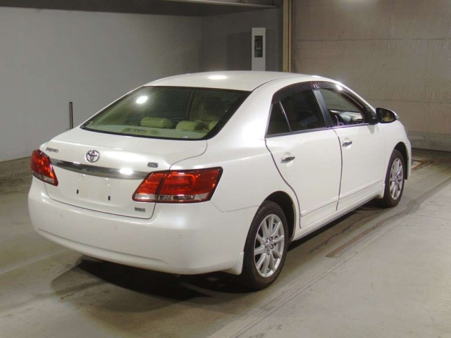 TOYOTA PREMIO 2016