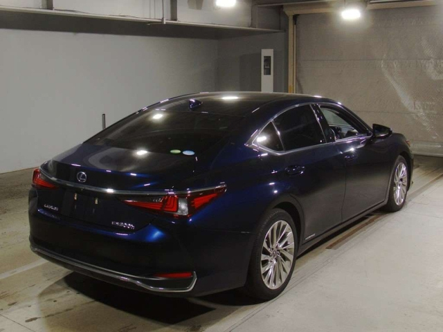 LEXUS ES 2019
