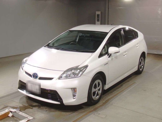 TOYOTA PRIUS 2015