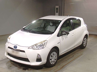 TOYOTA AQUA 2013