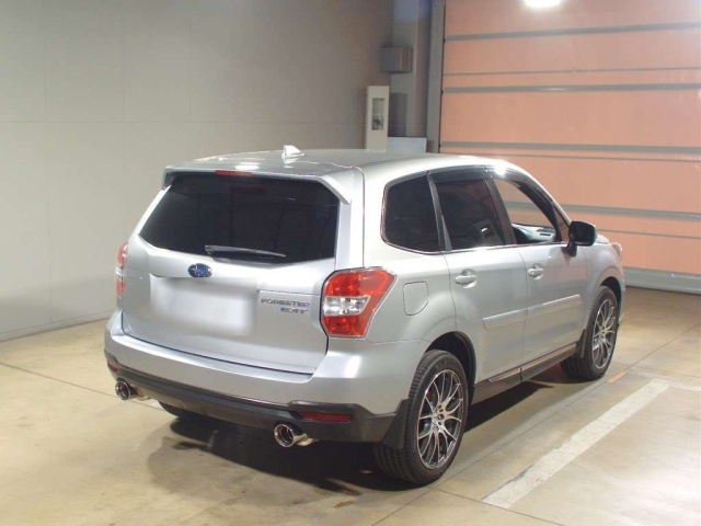 SUBARU FORESTER 2012