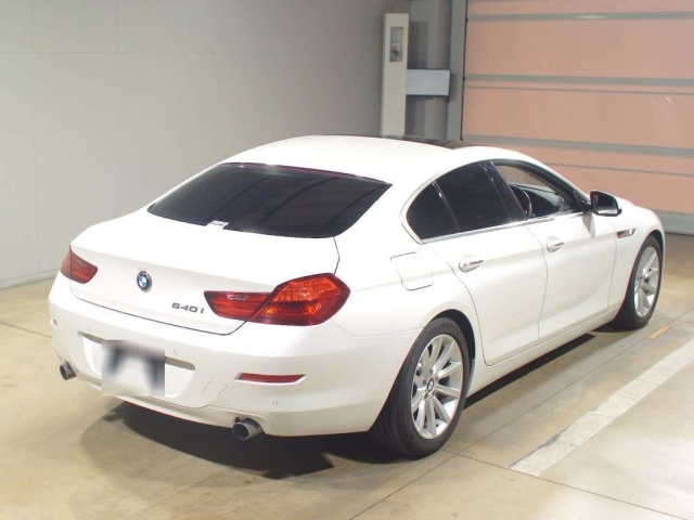 BMW 6 SERIES 2015