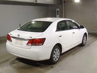 TOYOTA PREMIO 2020