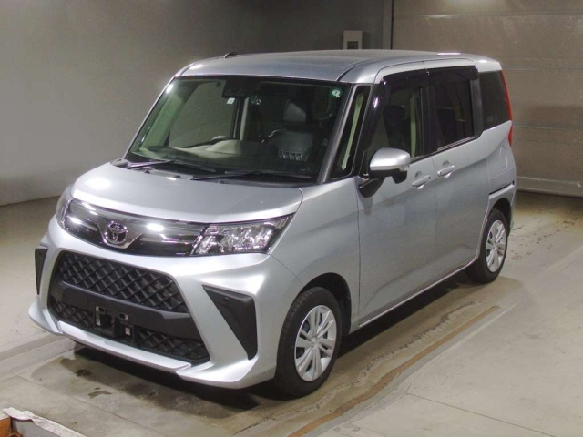 TOYOTA ROOMY 2023