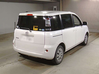 TOYOTA SIENTA 2012