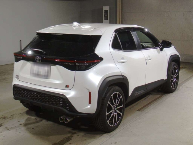 TOYOTA YARIS CROSS 2024