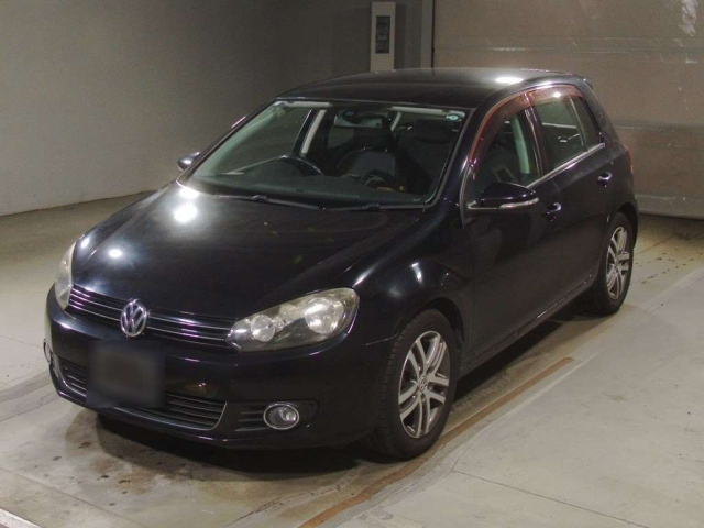 VOLKSWAGEN GOLF 2010