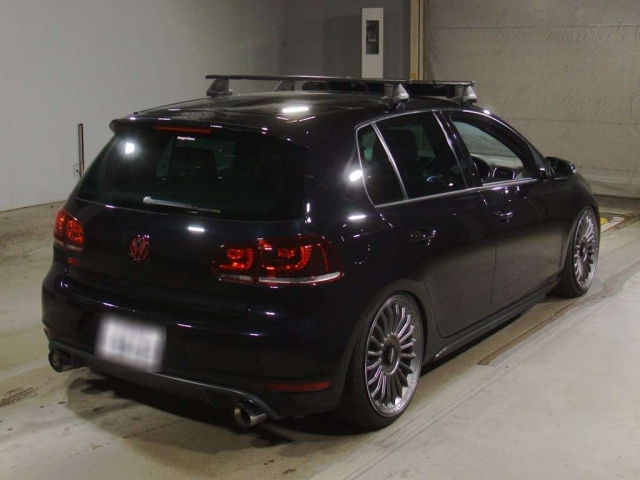 VOLKSWAGEN GOLF 2012
