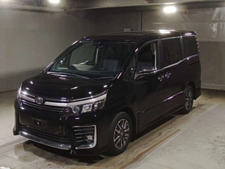 TOYOTA VOXY 2016