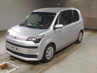 TOYOTA SPADE 2016