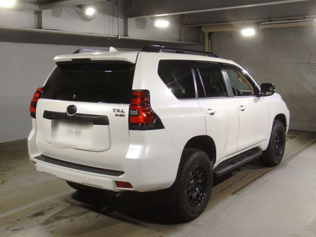 TOYOTA LAND CRUISER PRADO 2022