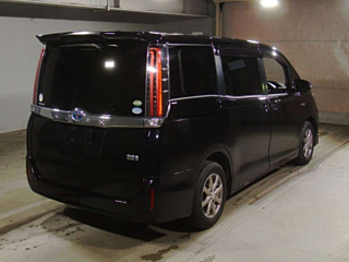 TOYOTA NOAH 2017