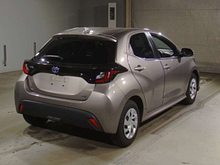 TOYOTA YARIS 2021