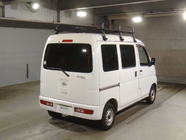 DAIHATSU HIJET VAN 2017