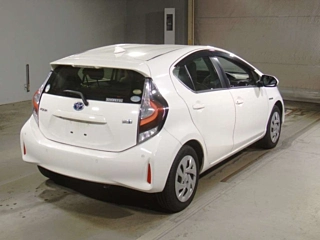 TOYOTA COROLLA AXIO 2013