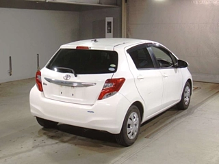 TOYOTA VITZ 2014