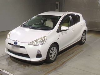 TOYOTA AQUA 2012