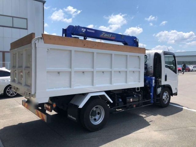 ISUZU ELF 2024