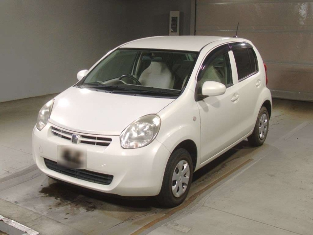 TOYOTA PASSO 2010