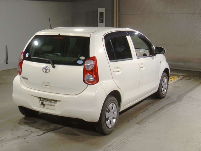 TOYOTA PASSO 2010