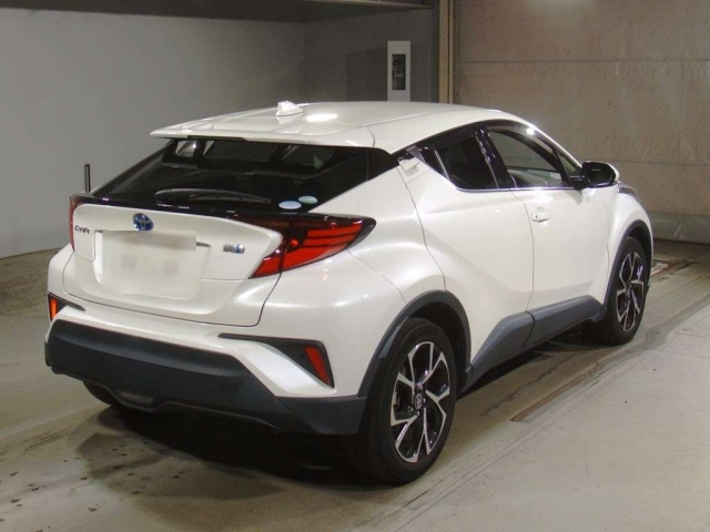 TOYOTA C-HR 2021