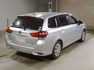 TOYOTA COROLLA FIELDER 2016