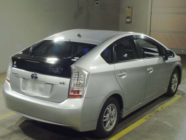 TOYOTA PRIUS 2012