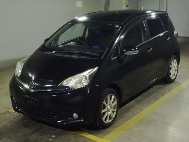 TOYOTA RACTIS 2011