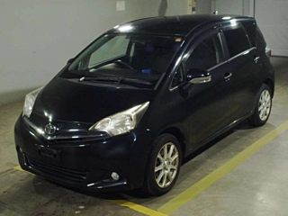 TOYOTA RACTIS 2011