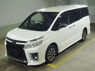 TOYOTA VOXY 2014