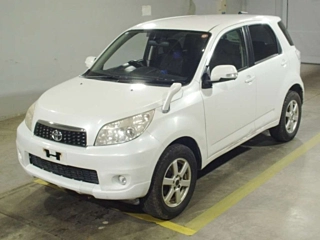 TOYOTA RUSH 2010