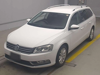 VOLKSWAGEN PASSAT VARIANT 2012
