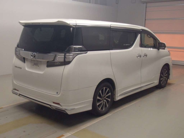 TOYOTA VELLFIRE 2017