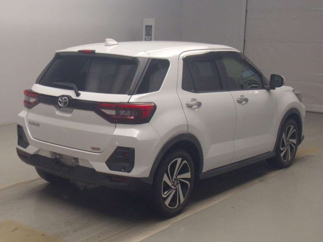 TOYOTA RAIZE 2021