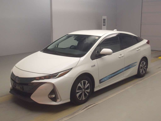 TOYOTA PRIUS PHV 2017