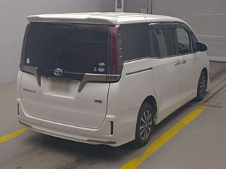 TOYOTA ESQUIRE 2020