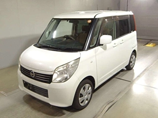 NISSAN ROOX 2011