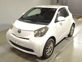 TOYOTA IQ 2010