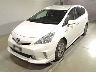 TOYOTA PRIUS ALPHA 2014